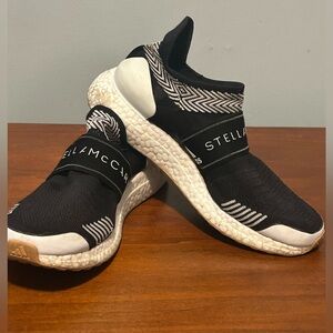 Adidas, Stella McCartney ultra boost x3D black and white sneaker women’s 6 1/2